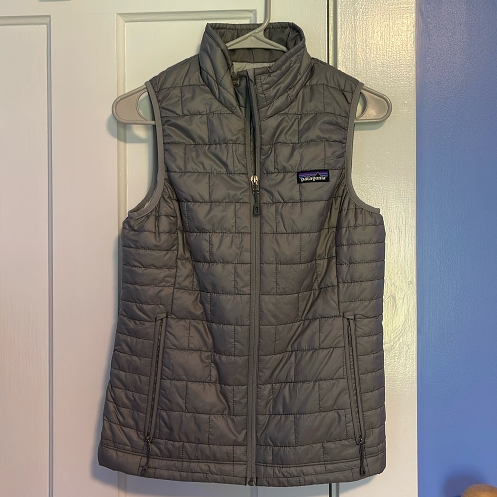 Women’s Patagonia lightweight puffer vest.